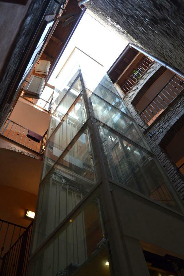 Apartmán Downtown In Parma Exteriér fotografie