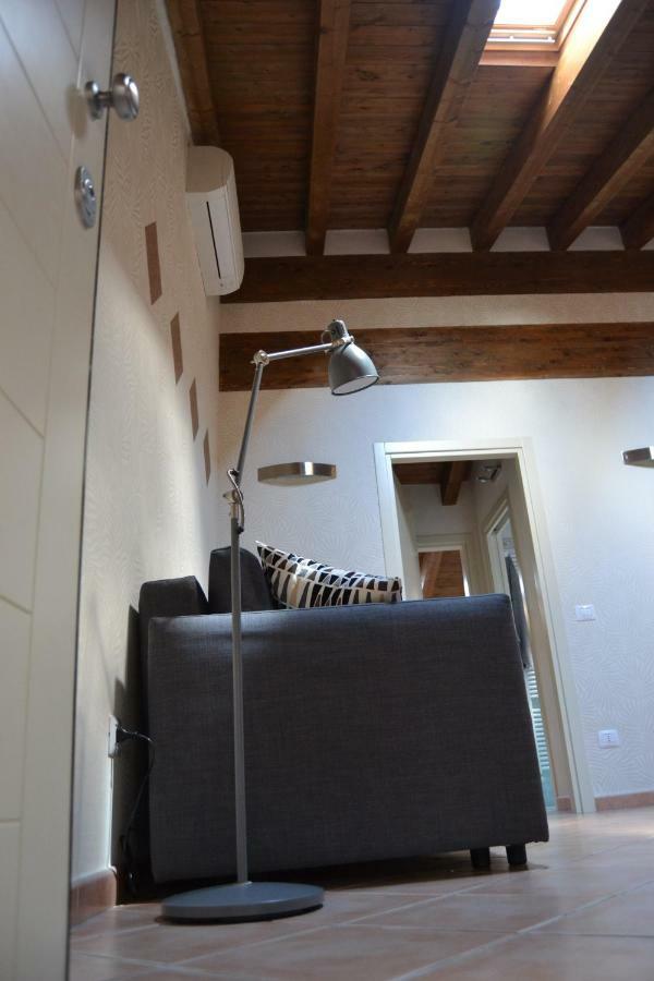 Apartmán Downtown In Parma Exteriér fotografie